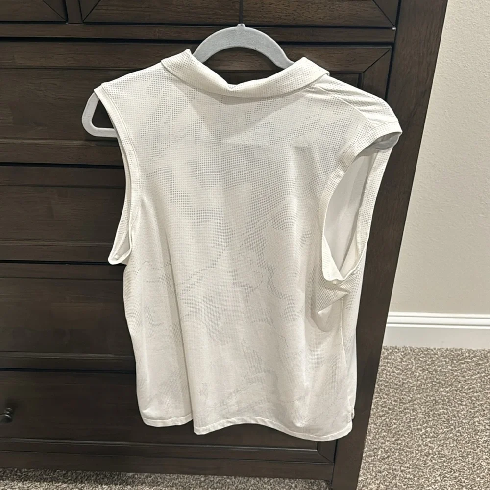 Work once dri fit Nike Golf tank - Picture 3 of 3